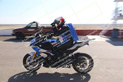 media/Nov-03-2025-Lets Ride (Mon) [[4d74c1c4d3]]/C Group/Grid/